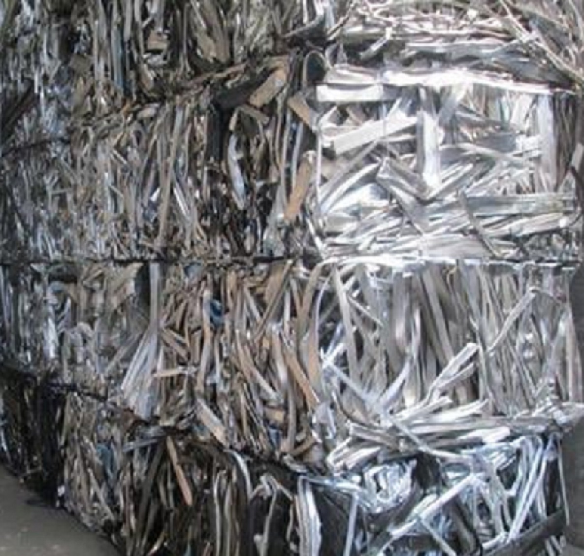 Aluminum Extrusion 6063 Scrap 07 Aluminum Extrusion 6063 Scrap